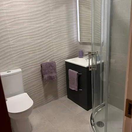 2 Bed In * Bray