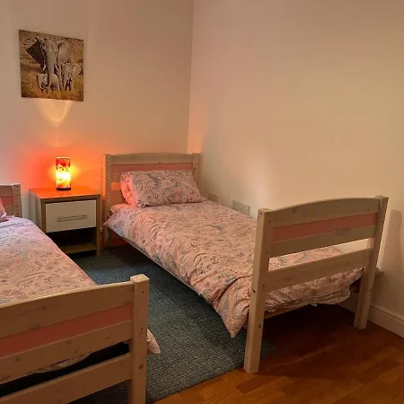 2 Bed In Bré